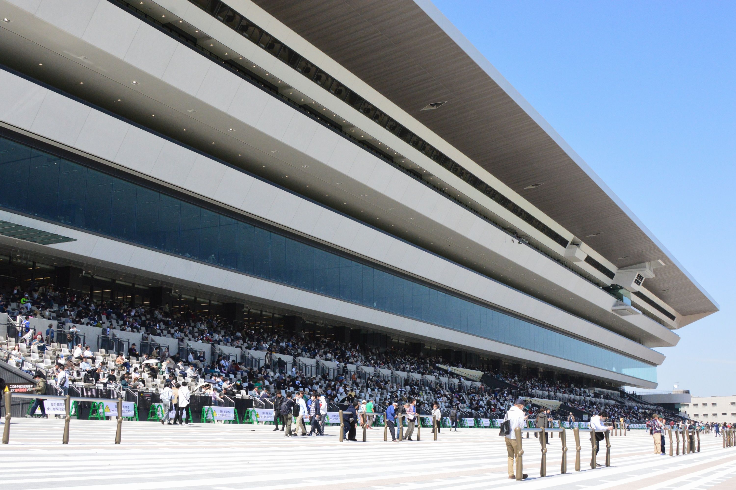 京都競馬場の新スタンド